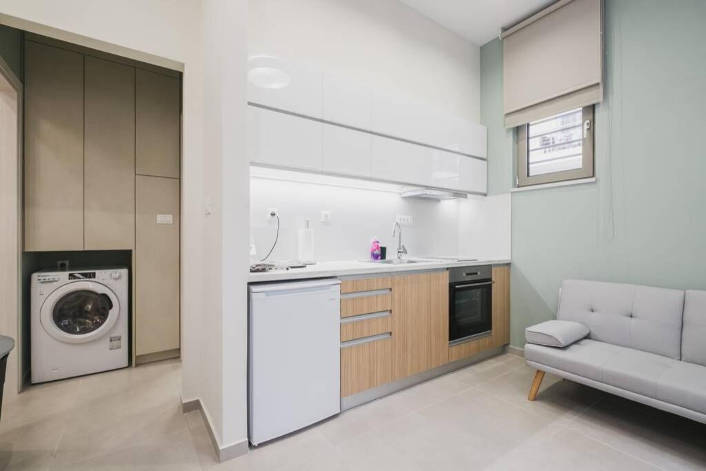 Peris 2 - Central Apt Near Old Town - Ac, Washer Chania  Exterior photo